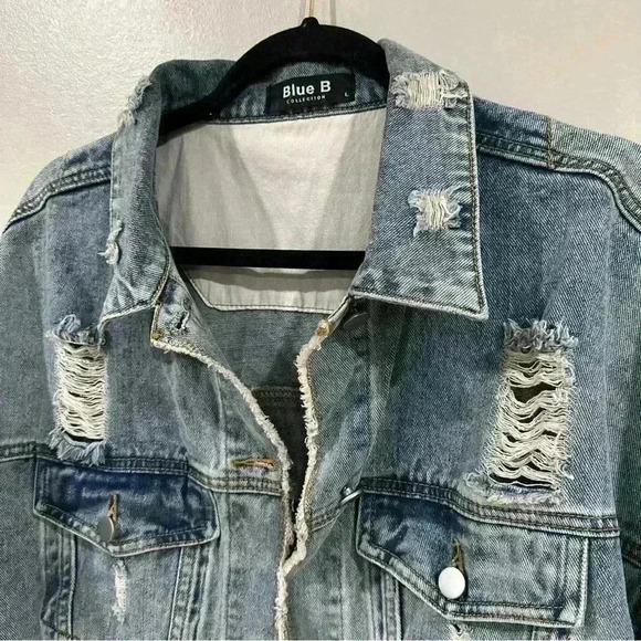Women’s Blue B Collection Distressed Jean Jacket Size Large - Picture 7 of 9